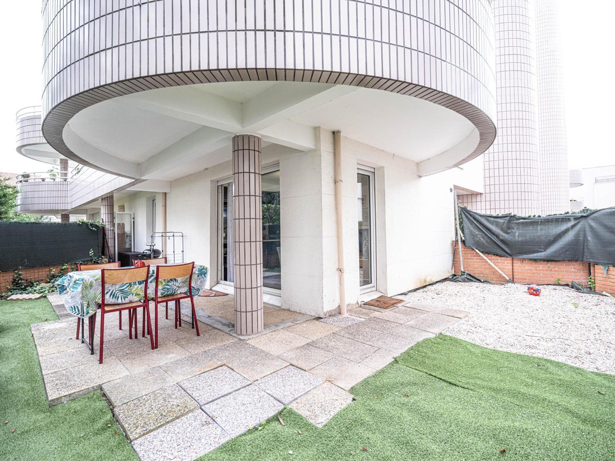 Appartement Cocooning En Centre-Ville - Residence Le Colisee Ermont Exterior foto